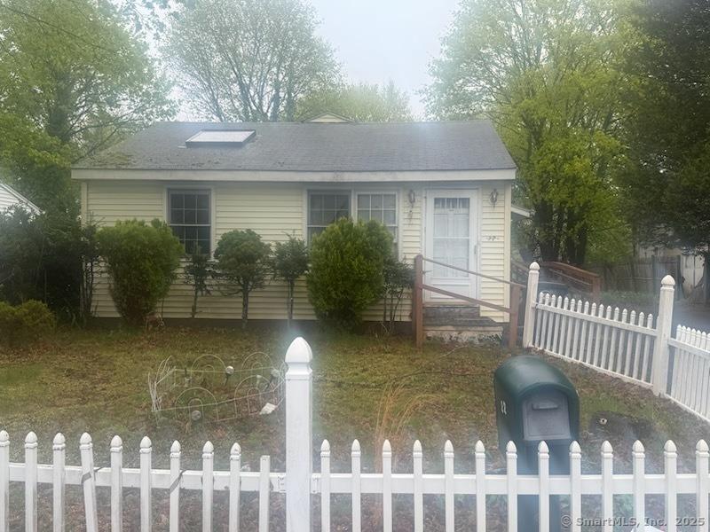 Marie St, New Haven, CT 06513