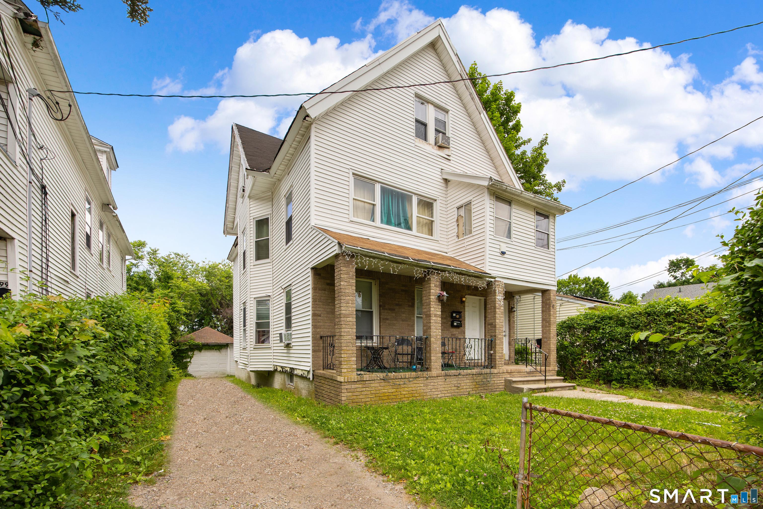 Dikeman St, Waterbury, CT 06704