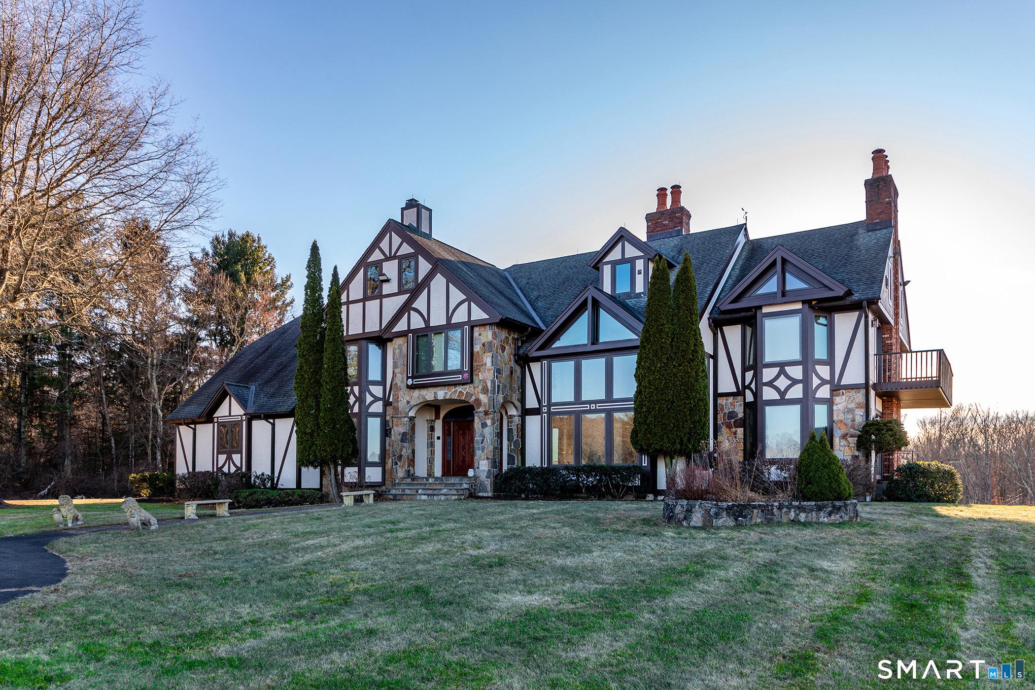 Southbury Rd, Roxbury, CT 06783