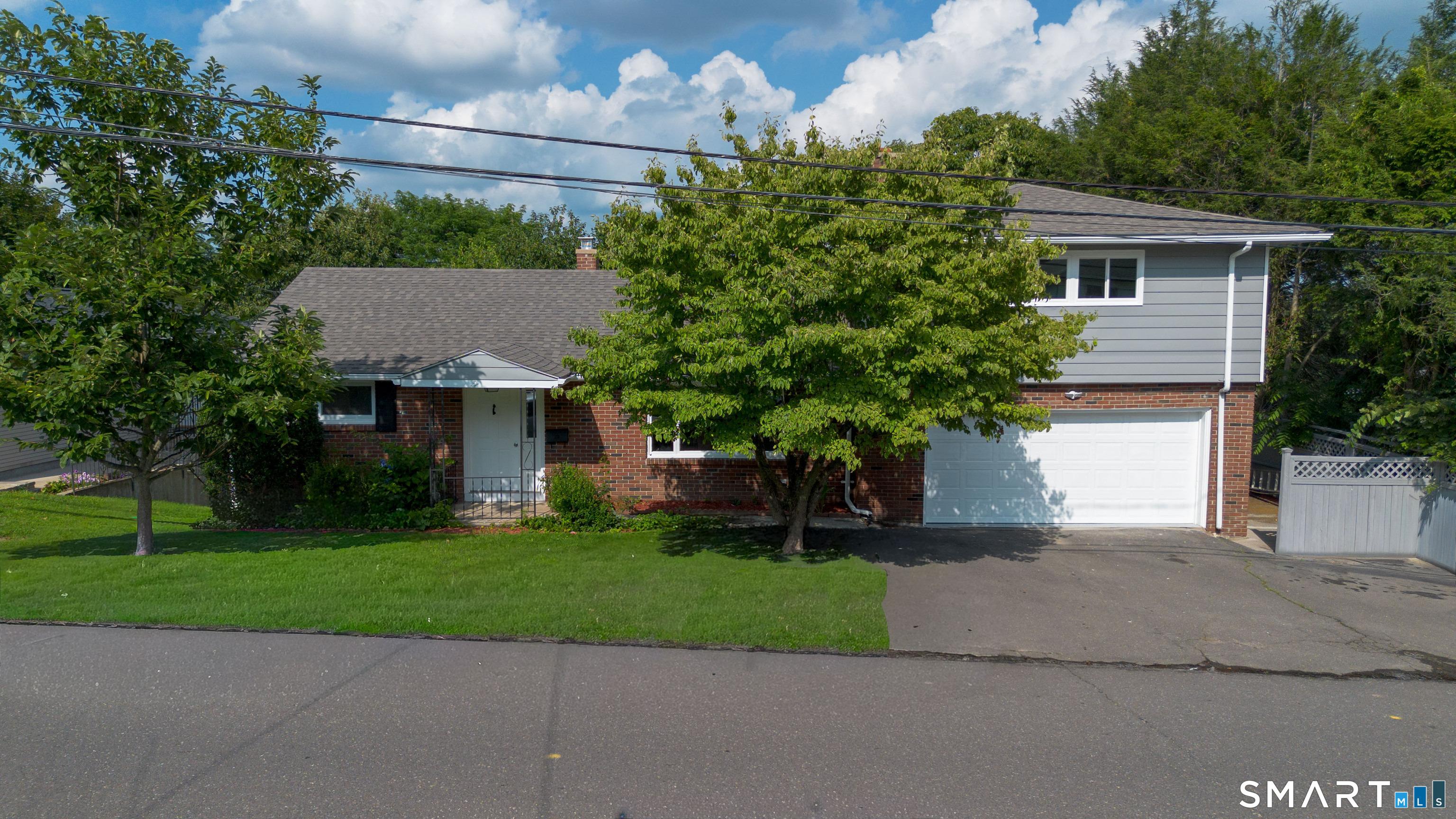 Esther Ave, Waterbury, CT 06708