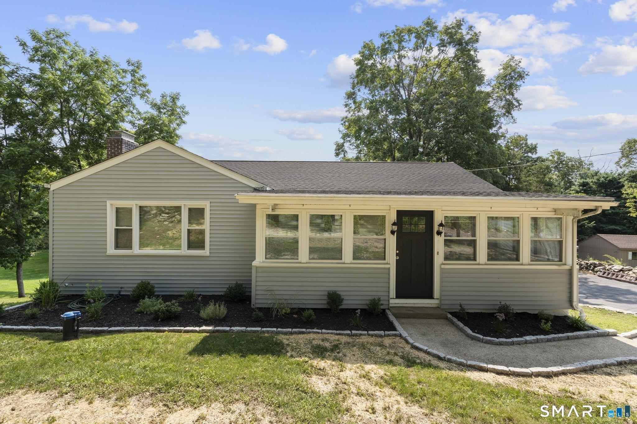Soundview Ave, Shelton, CT 06484