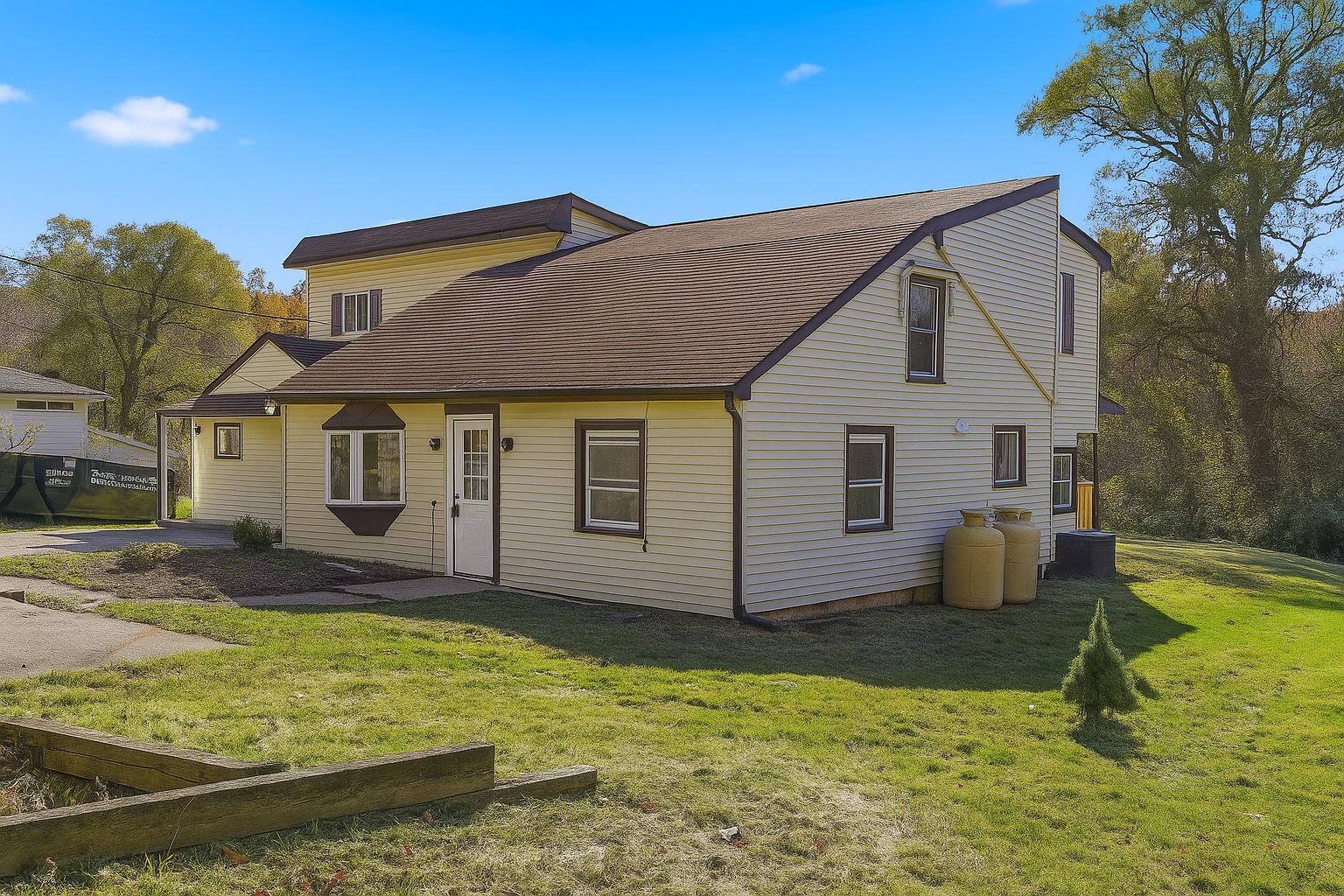 Pautipaug Hill Rd, Baltic, CT 06330