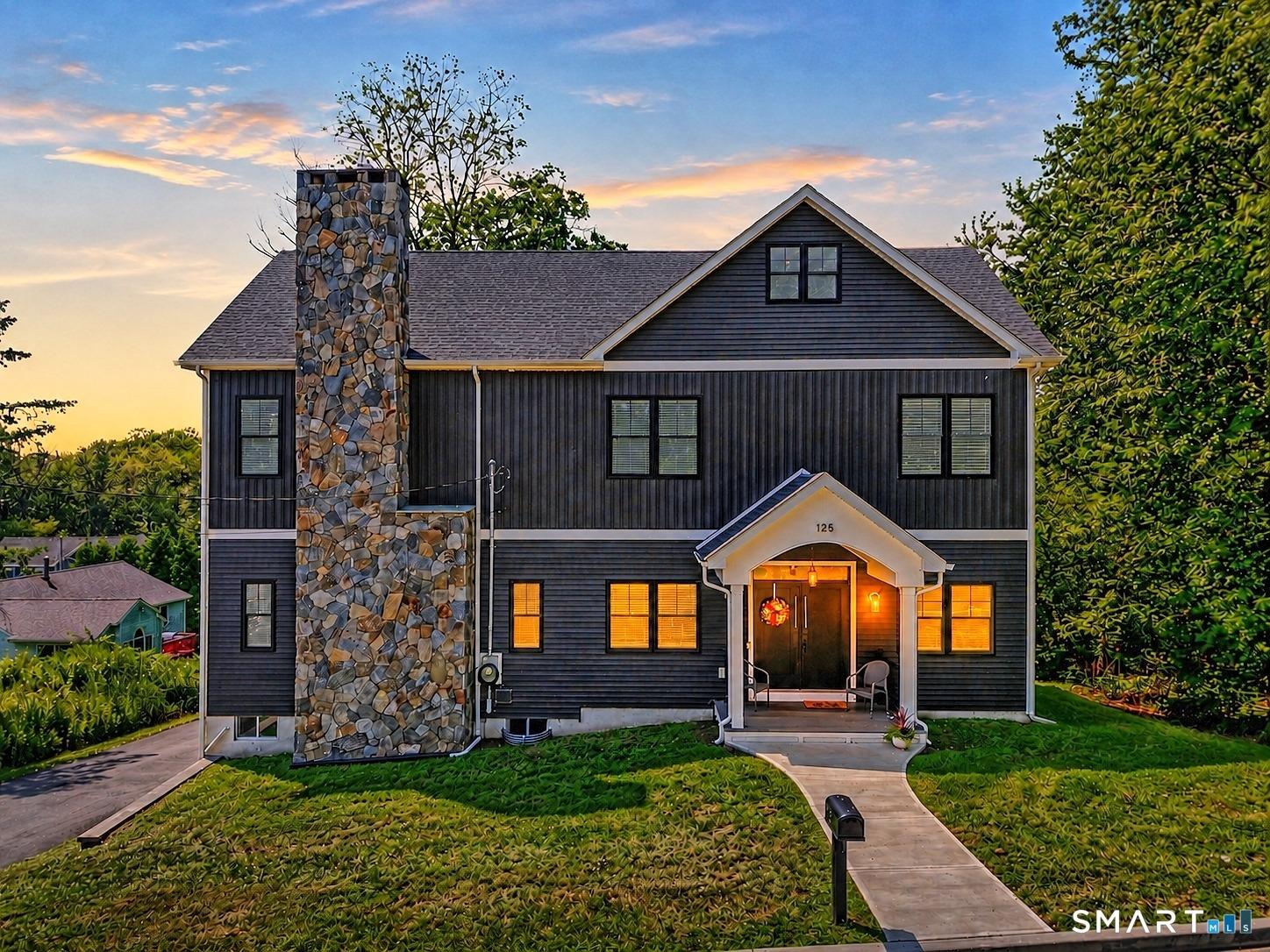 Ridgewood Dr, Milford, CT 06460