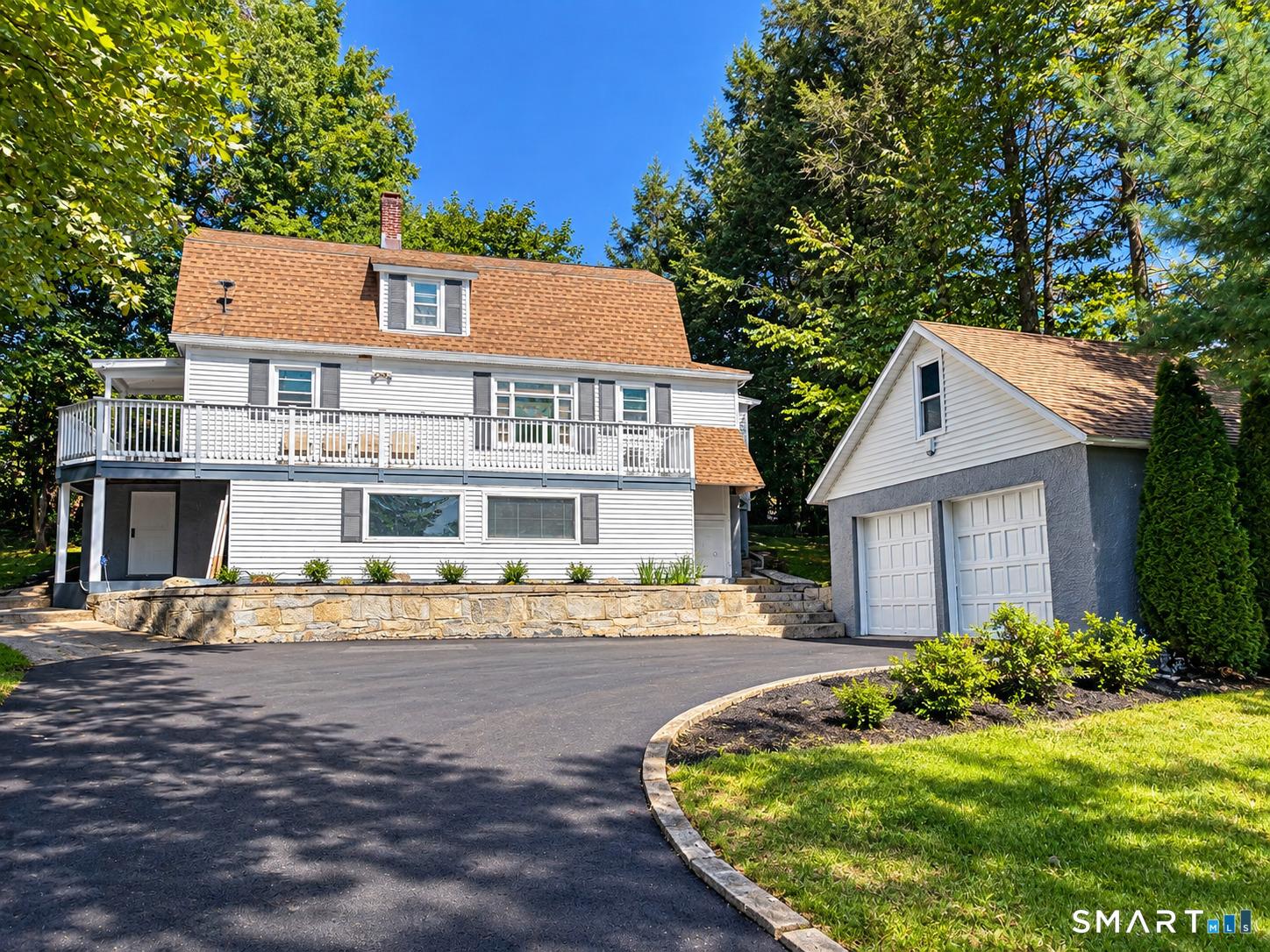 Chestnut Grove Rd, Watertown, CT 06795