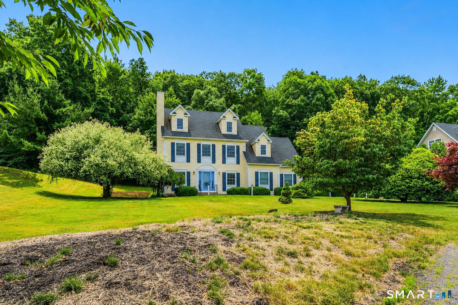 Candlewood Ln, Granby, CT 06035