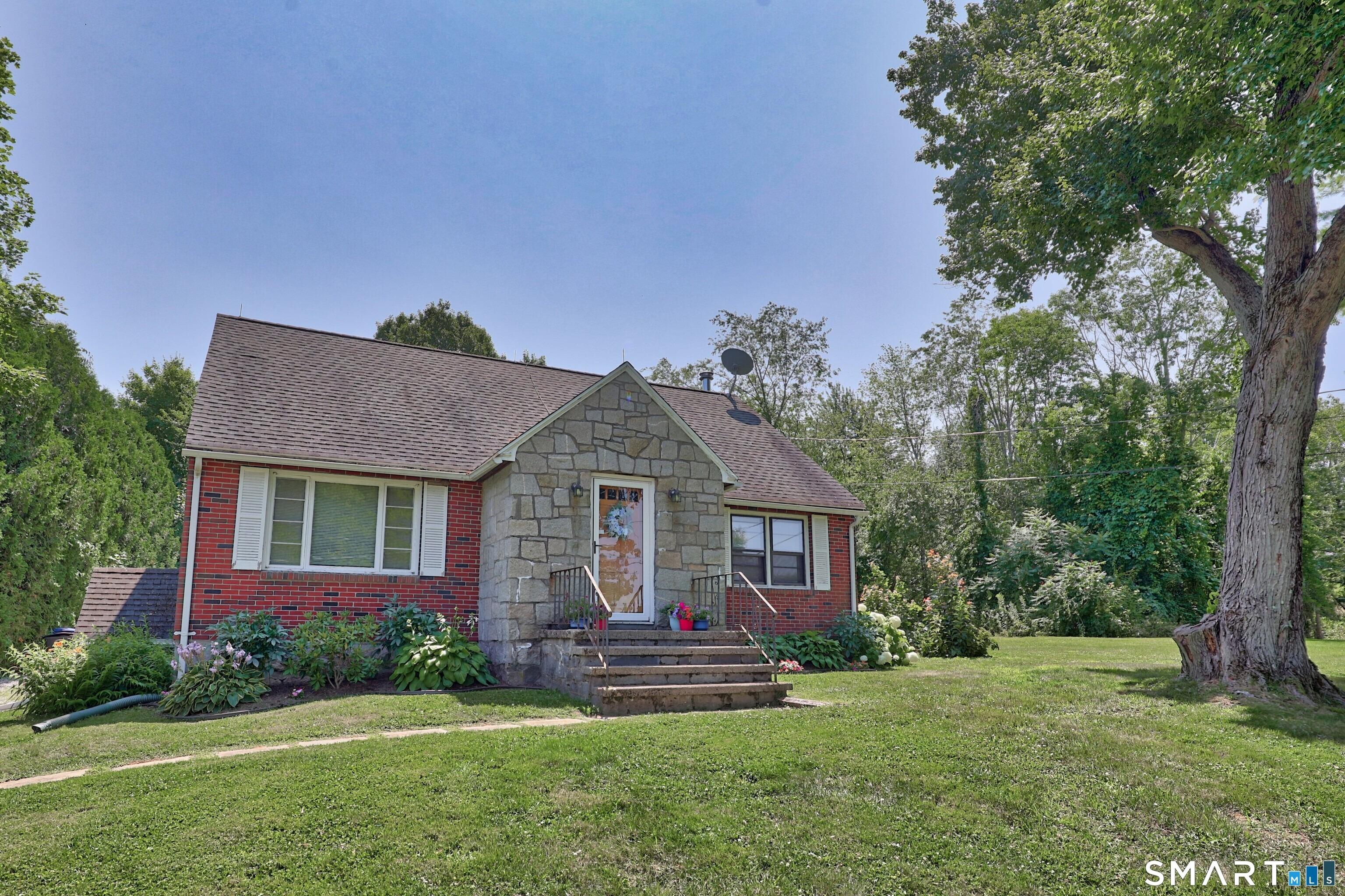 Orchard Ln, Torrington, CT 06790