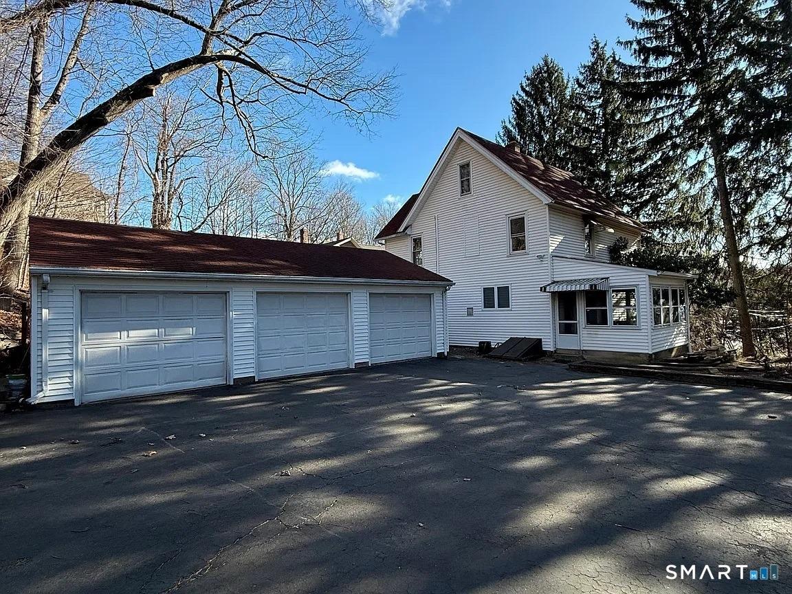 Ingraham St, Bristol, CT 06010