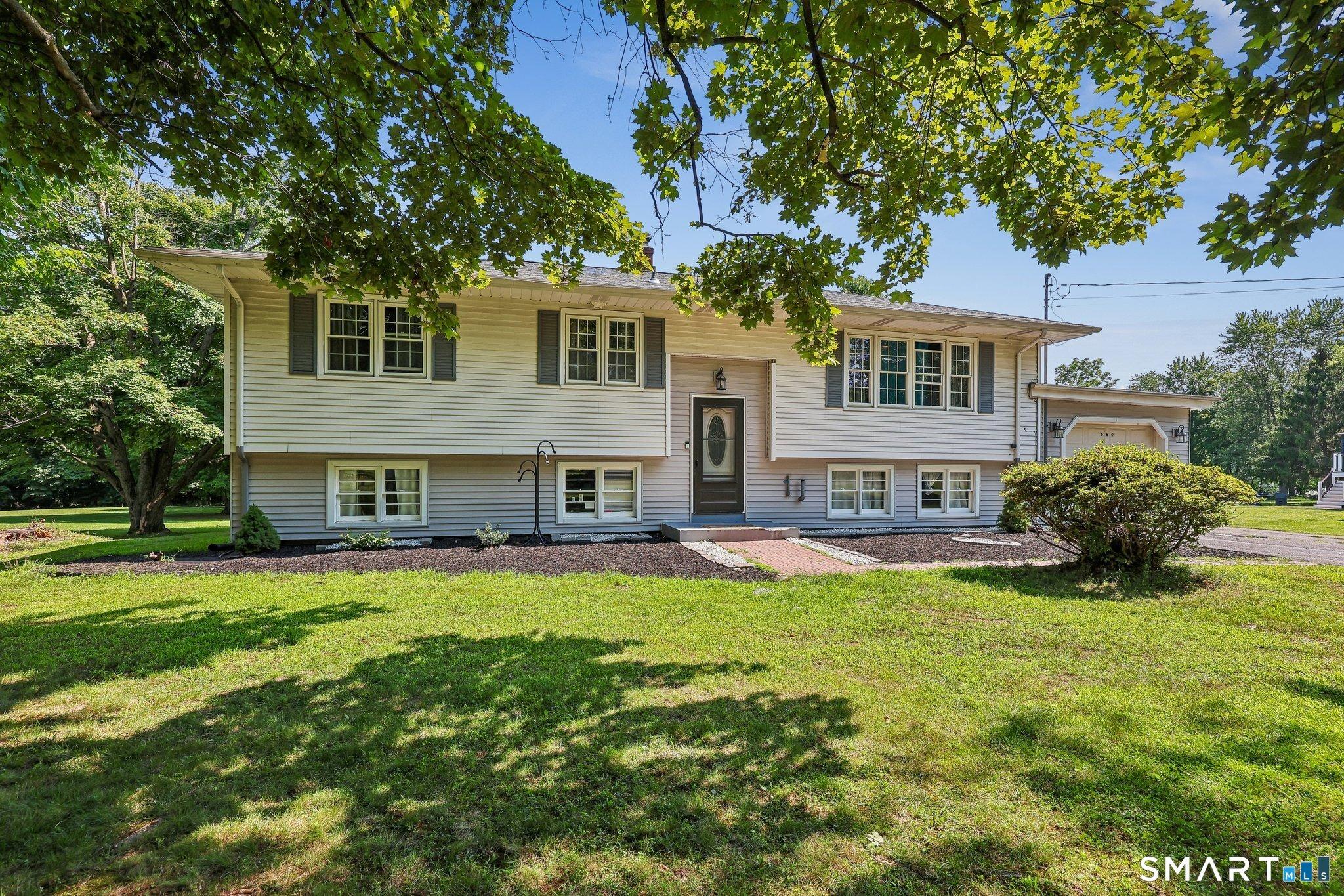 East St S, Suffield, CT 06078