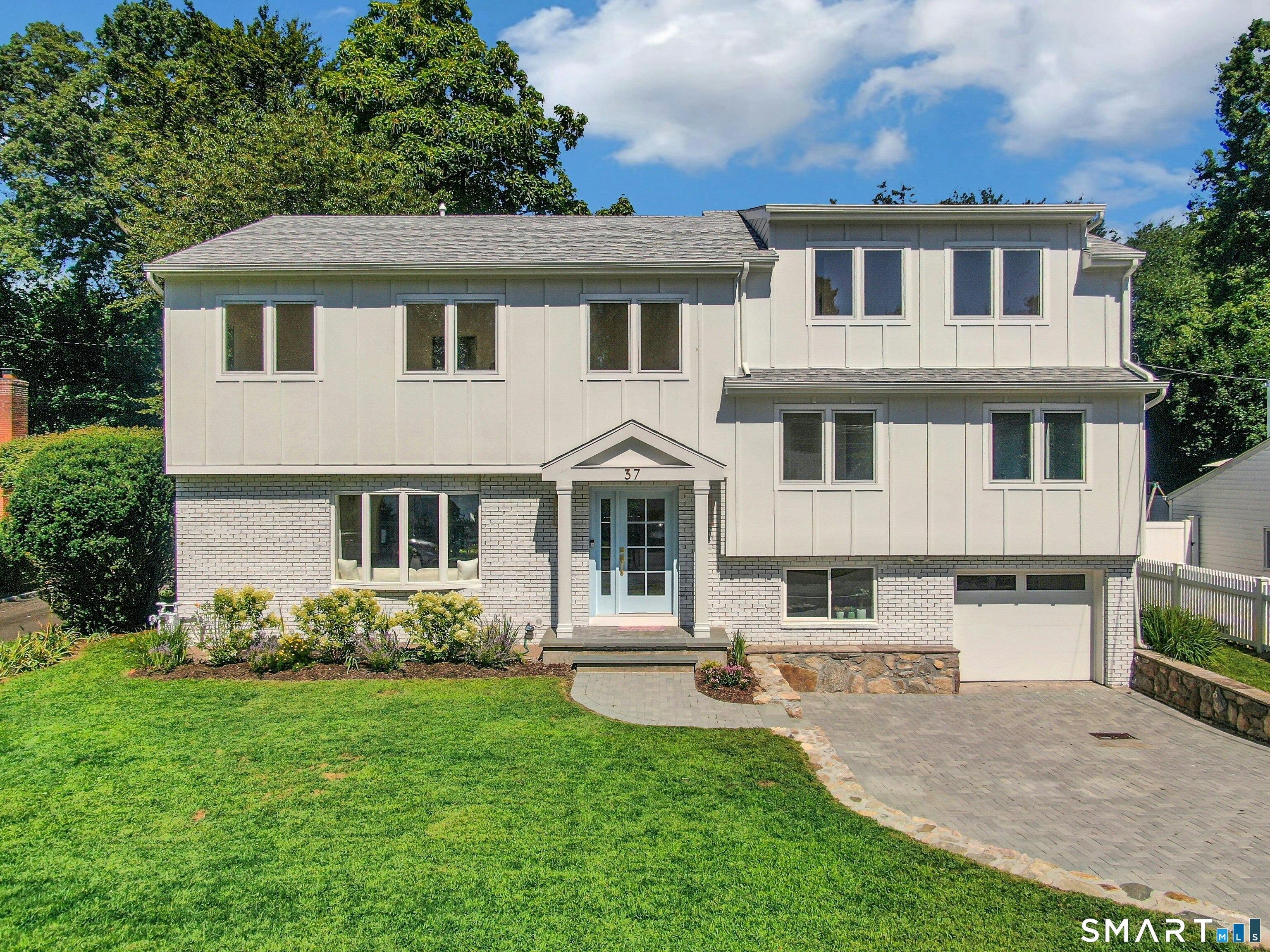 Mary Ln, Riverside, CT 06878