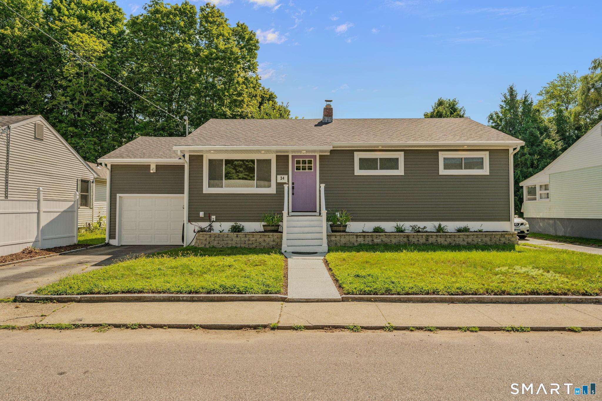Woodrow Ave, Norwich, CT 06360