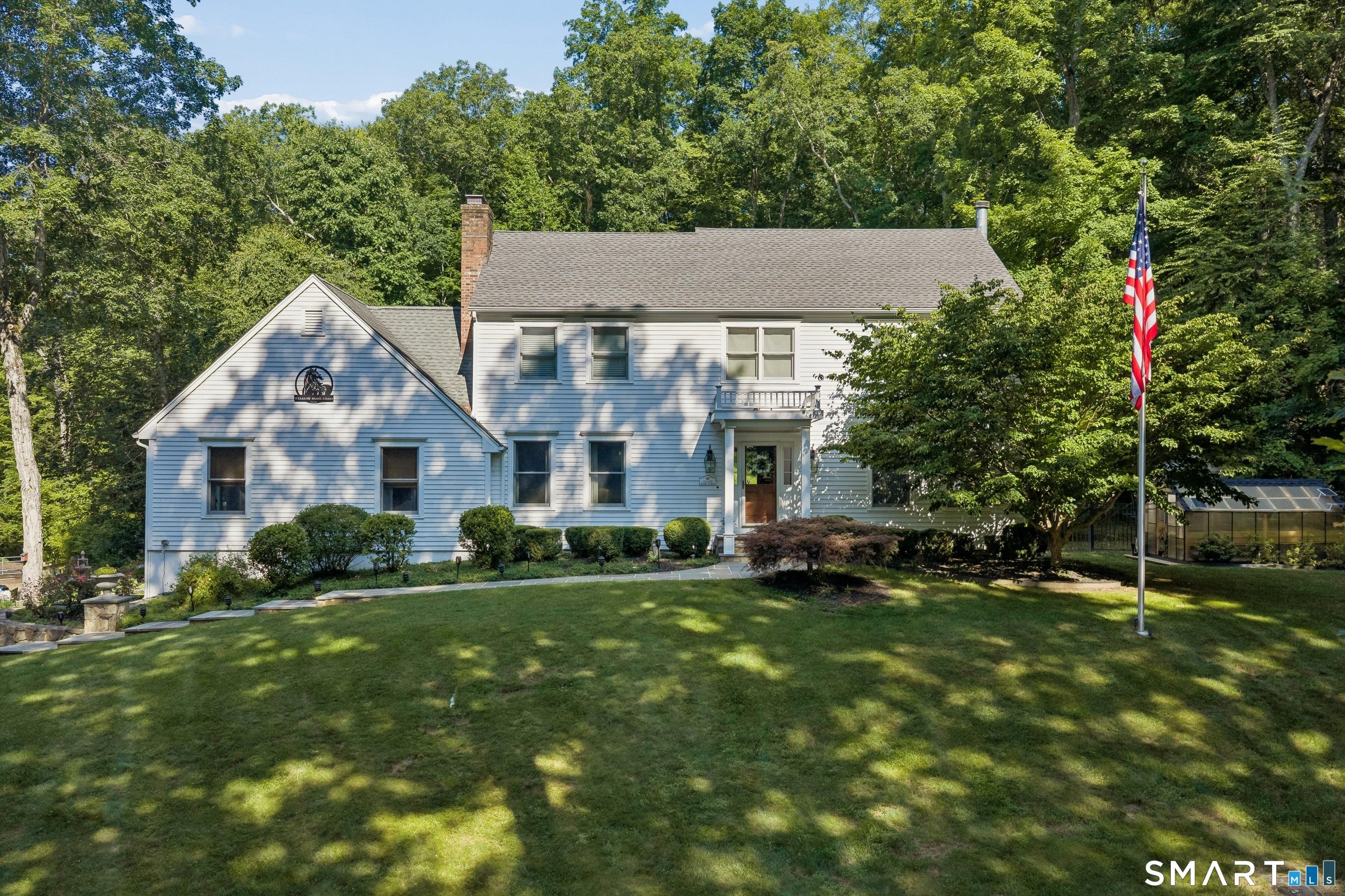 Fox Hollow Ln, Sandy Hook, CT 06482