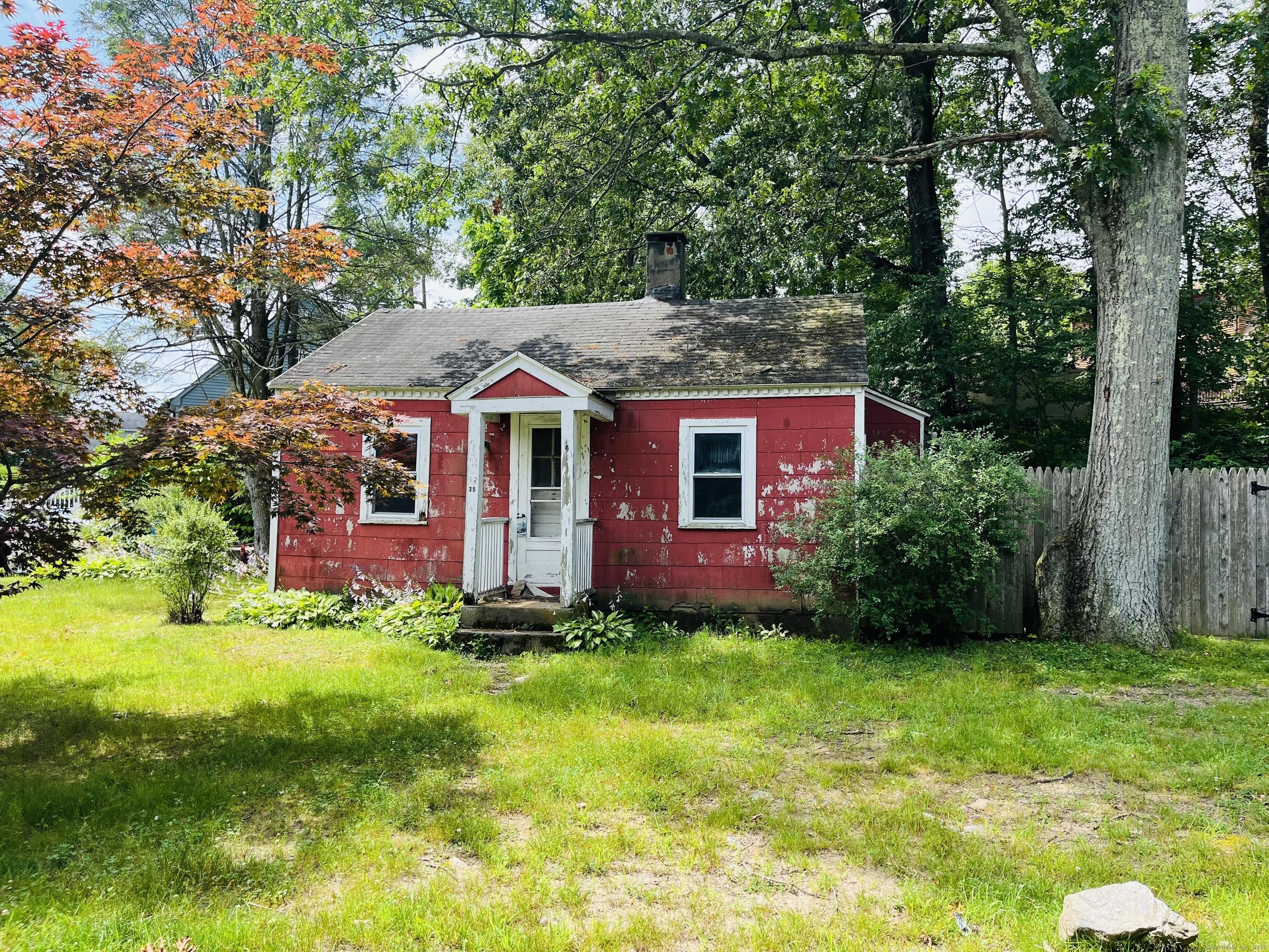 Saginaw Trl, Shelton, CT 06484