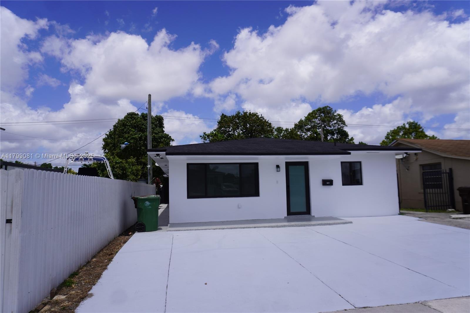 E 55th St, Hialeah, FL 33013