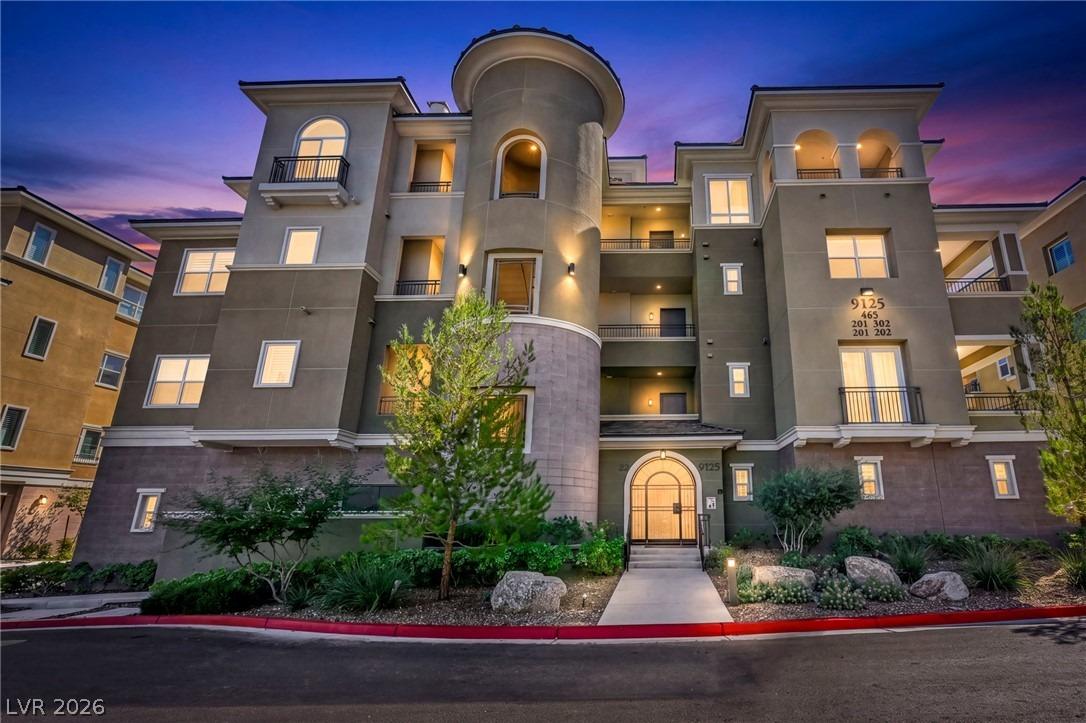 Las Manaitas Ave, Las Vegas, NV 89144
