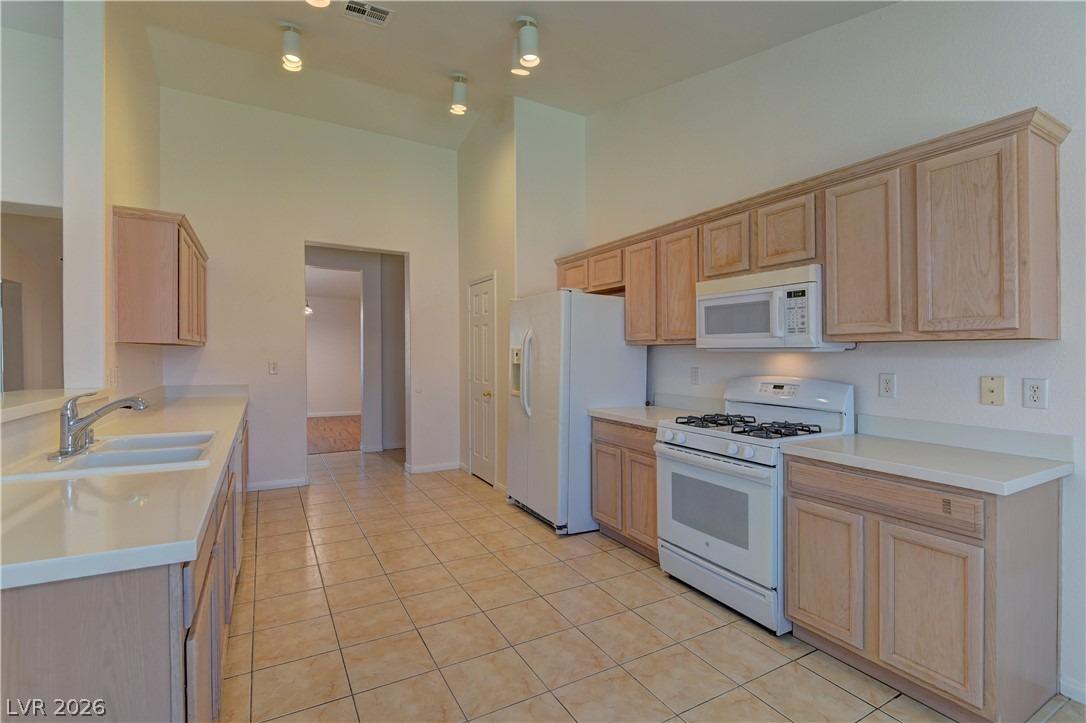 Apron Ct, Las Vegas, NV 89122