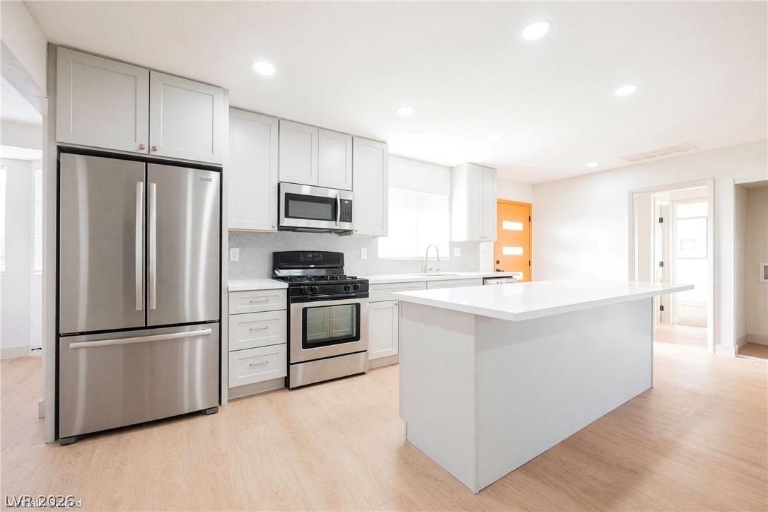 Baker Ave, Las Vegas, NV 89108