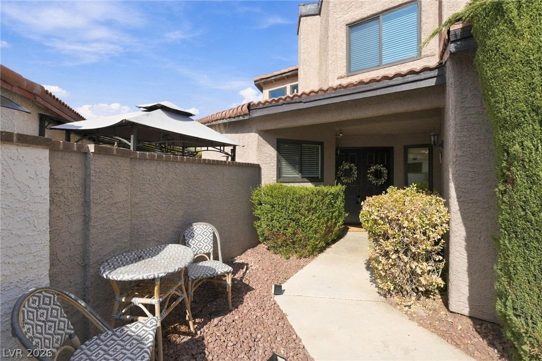 Gatehouse Ln, Las Vegas, NV 89108