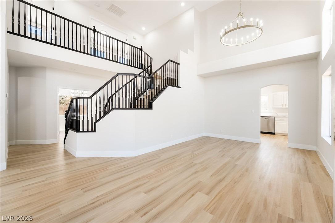 Silver Knoll Ave, Las Vegas, NV 89123