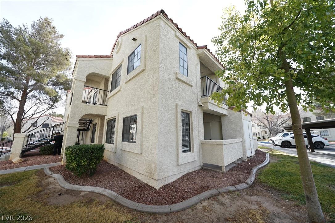 Nara Vista Way, Las Vegas, NV 89103