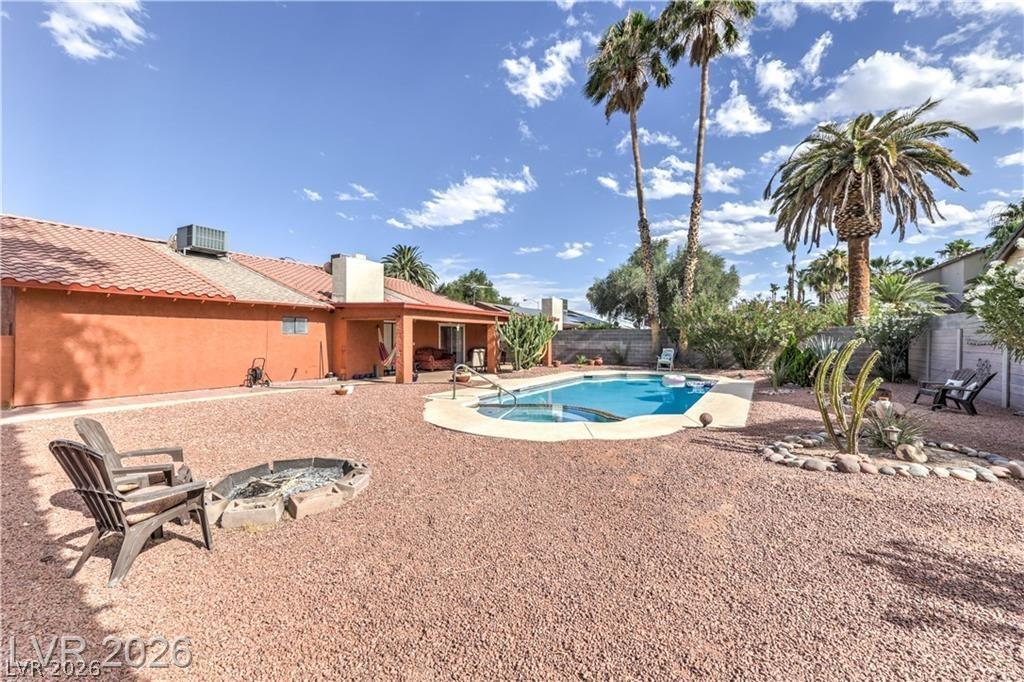 Paseo El Rio Dr, Las Vegas, NV 89121