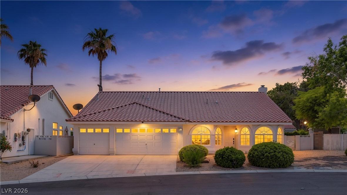 Royal Moon Ave, Las Vegas, NV 89123