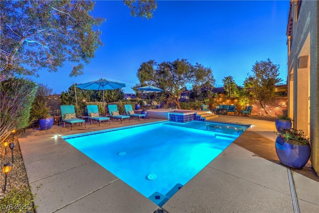 Rezzonico Dr, Henderson, NV 89011