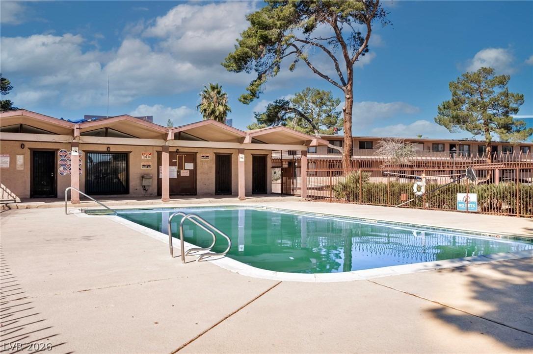 S Royal Crest Cir, Las Vegas, NV 89169
