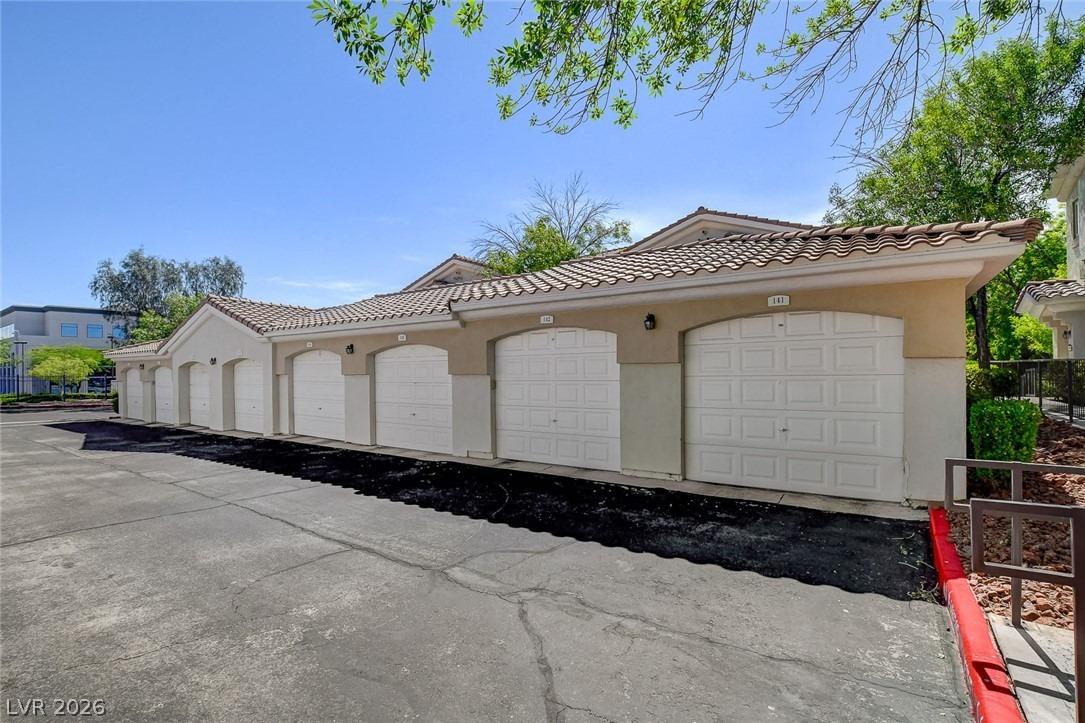 Ruby Cliffs Ln, Las Vegas, NV 89144