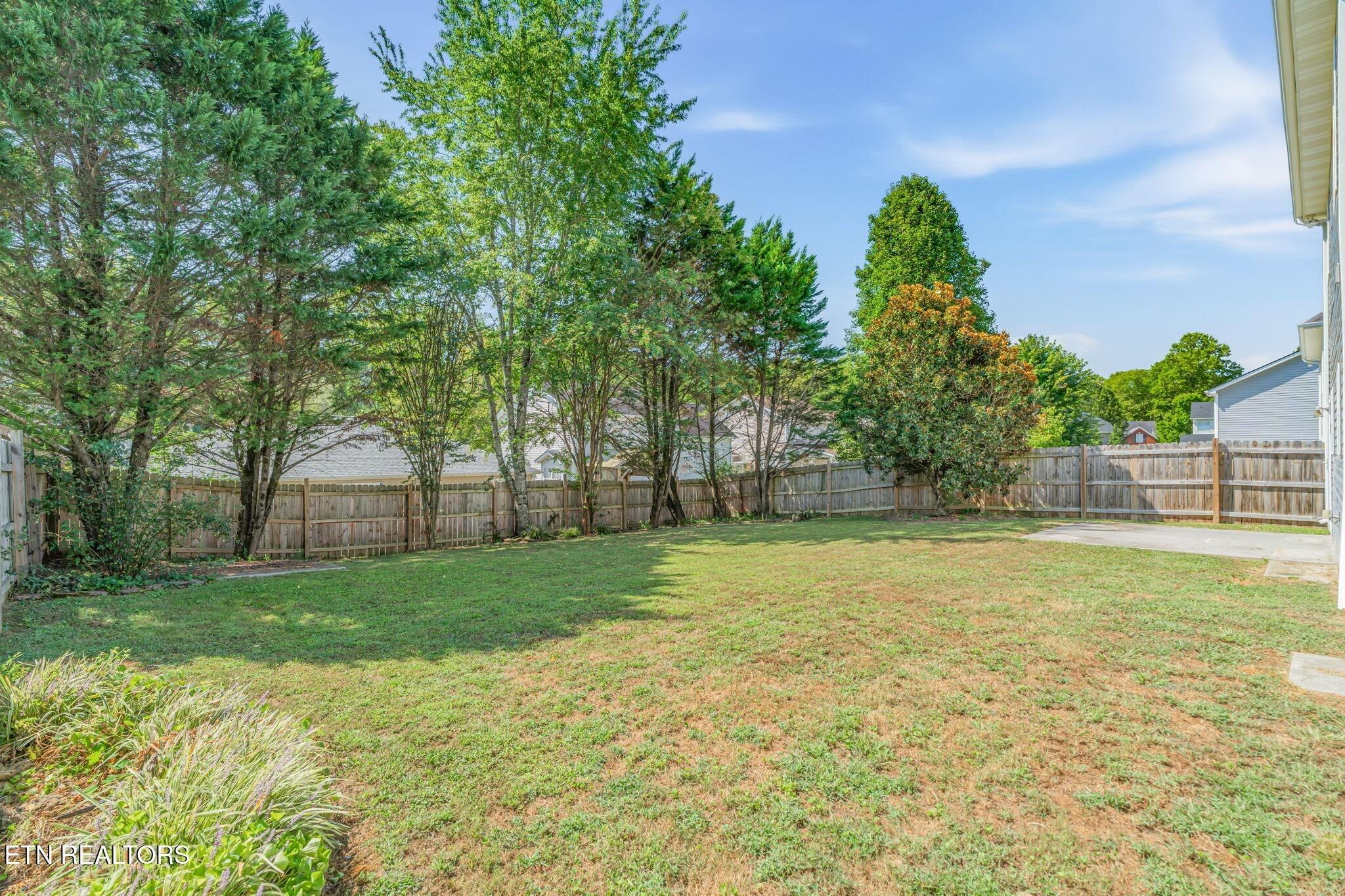 Gray Gables Dr, Knoxville, TN 37931