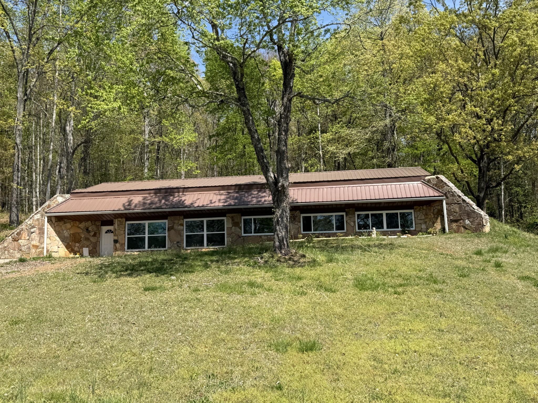 College Grove Rd, Rockwood, TN 37854
