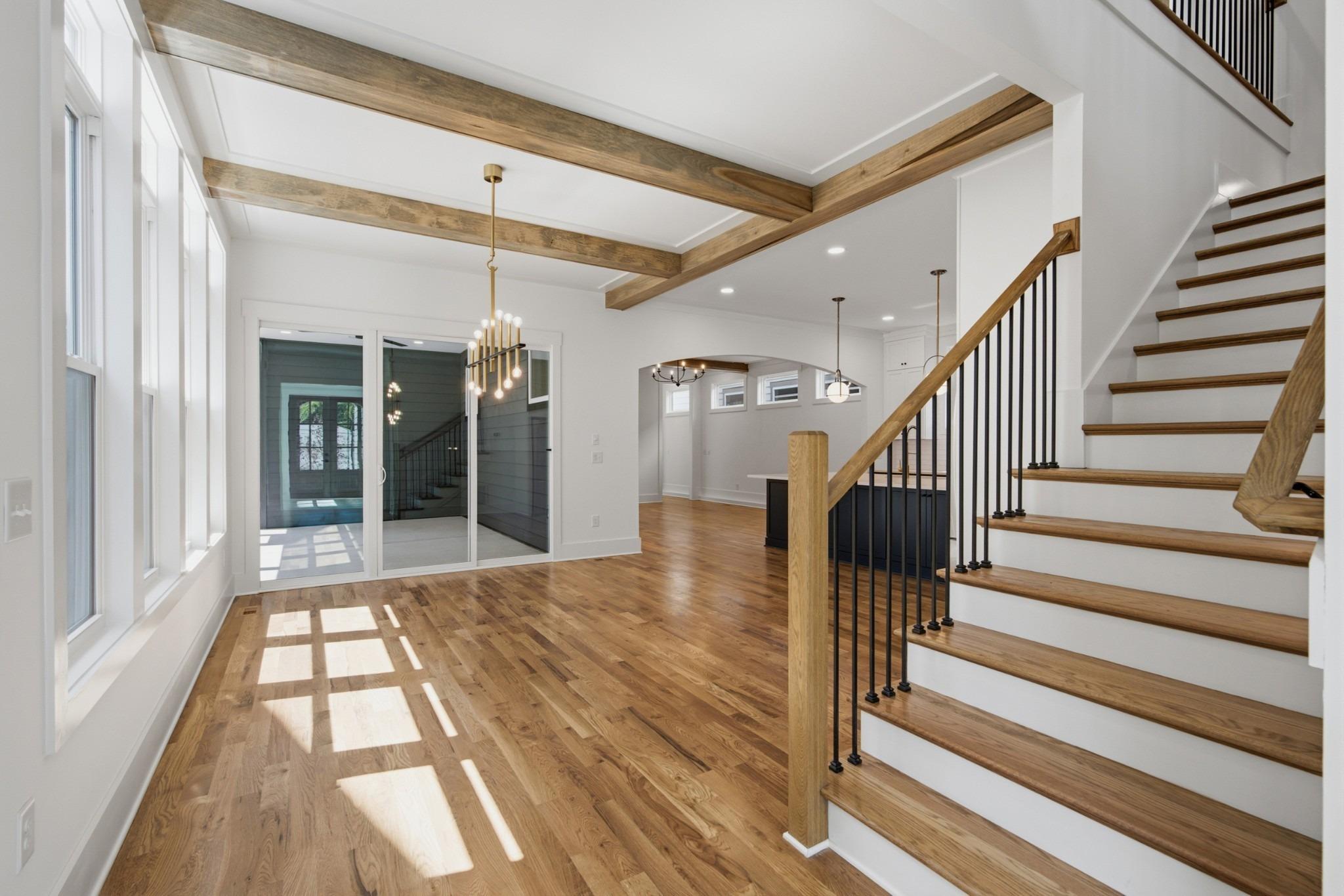 Dugger Dr, Nashville, TN 37206