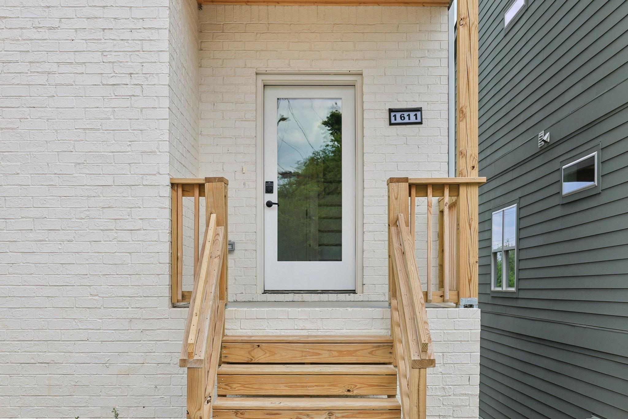 Hampton St, Nashville, TN 37207