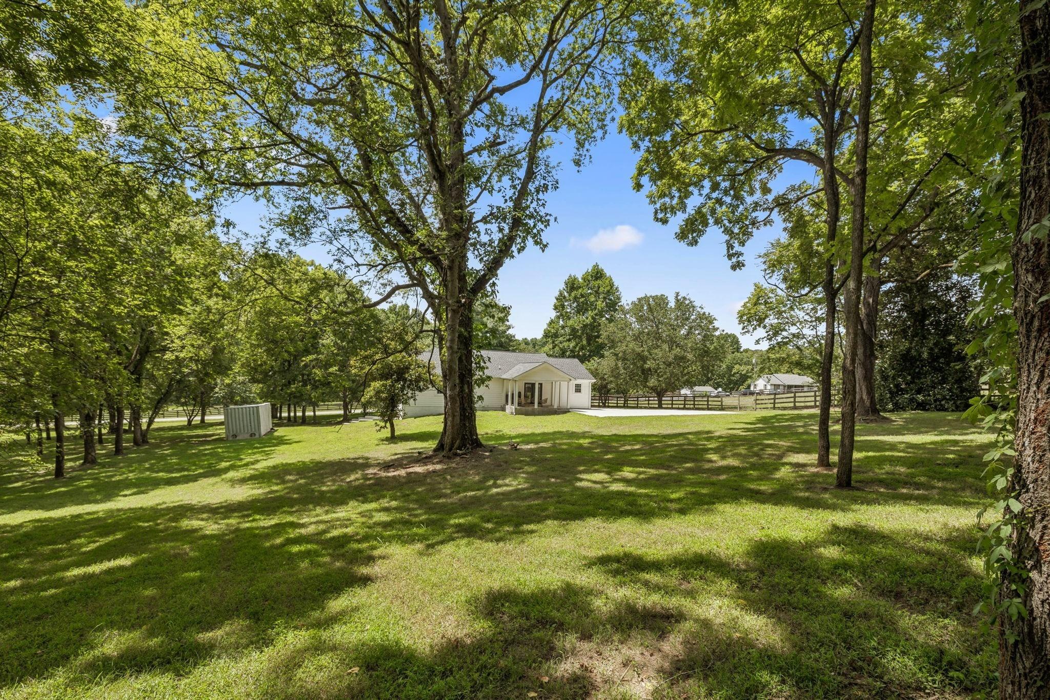 Northridge Rd, Columbia, TN 38401