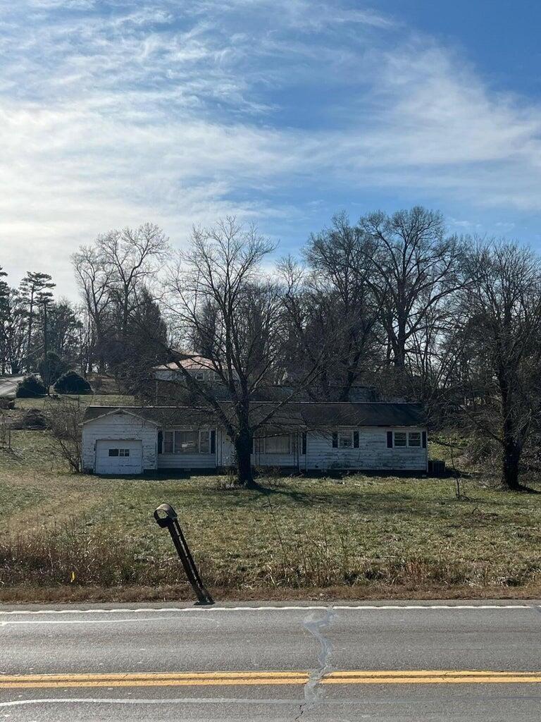 Spring Place Rd Se, Cleveland, TN 37323