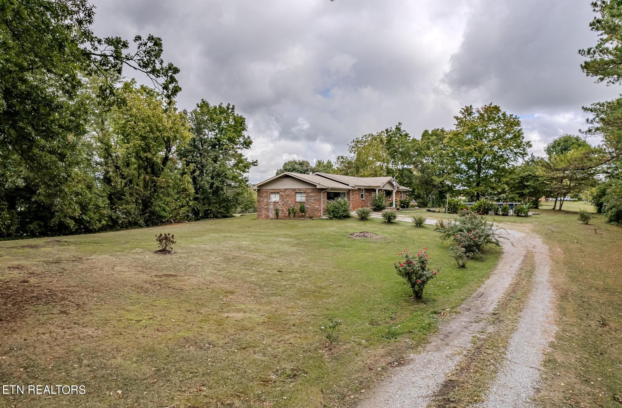 Stephens Dr, Madisonville, TN 37354