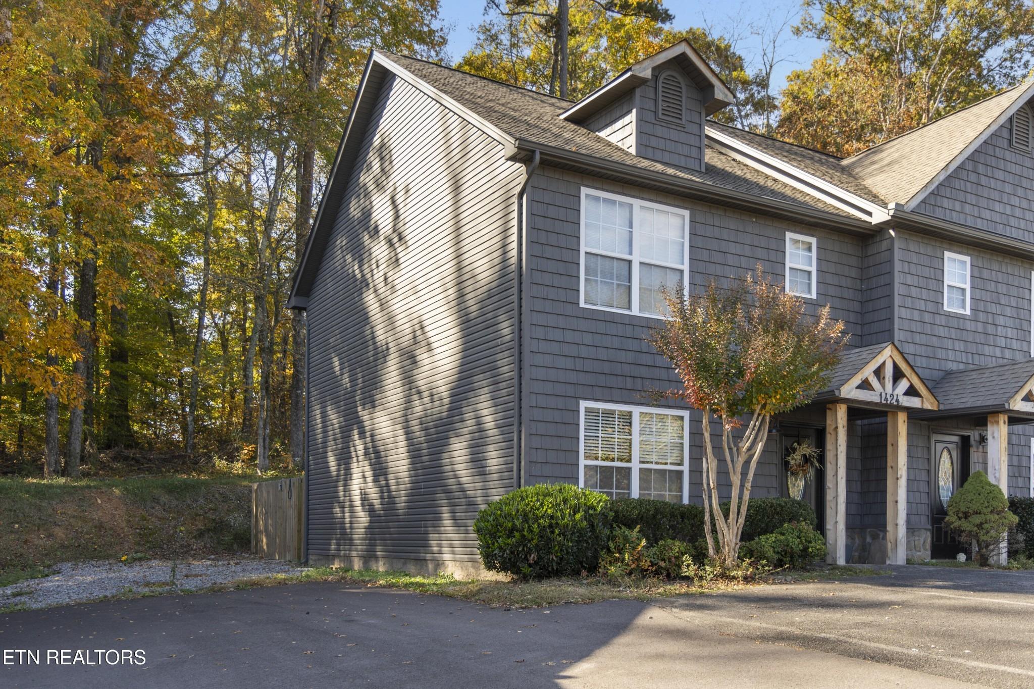 William Holt Blvd, Sevierville, TN 37862