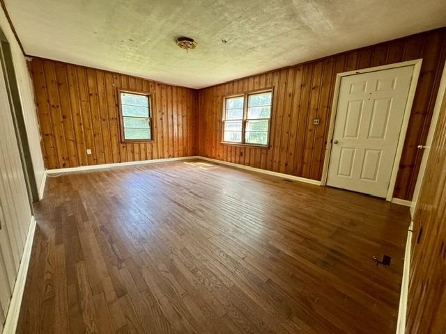 Town Creek Rd, Benton, TN 37307