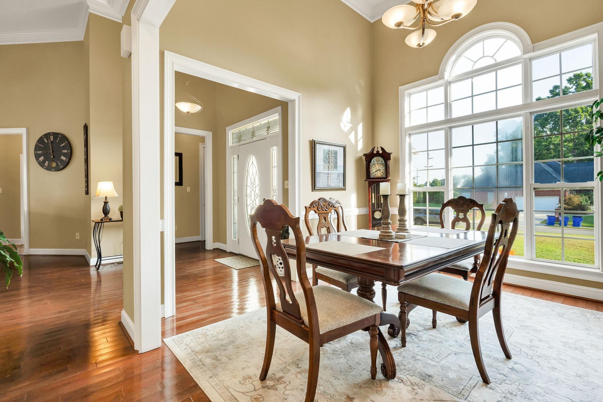Candice Dr Ne, Cleveland, TN 37323