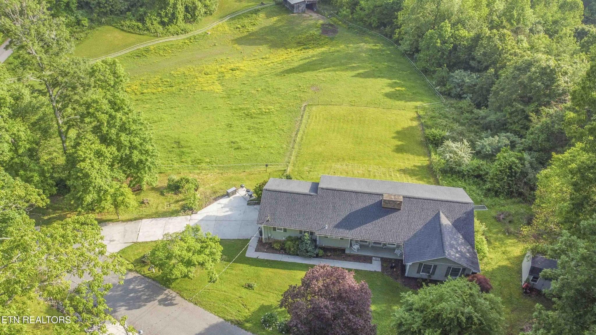 Stiner Ln, La Follette, TN 37766