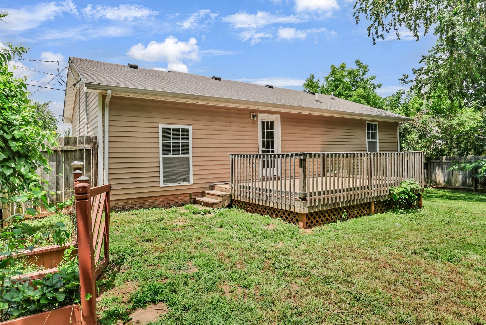 Van Buren Ave, Oak Grove, KY 42262