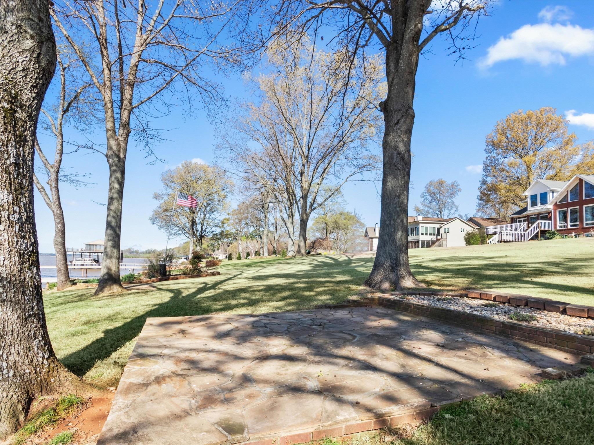 Lookingbill Ln, Athens, AL 35611