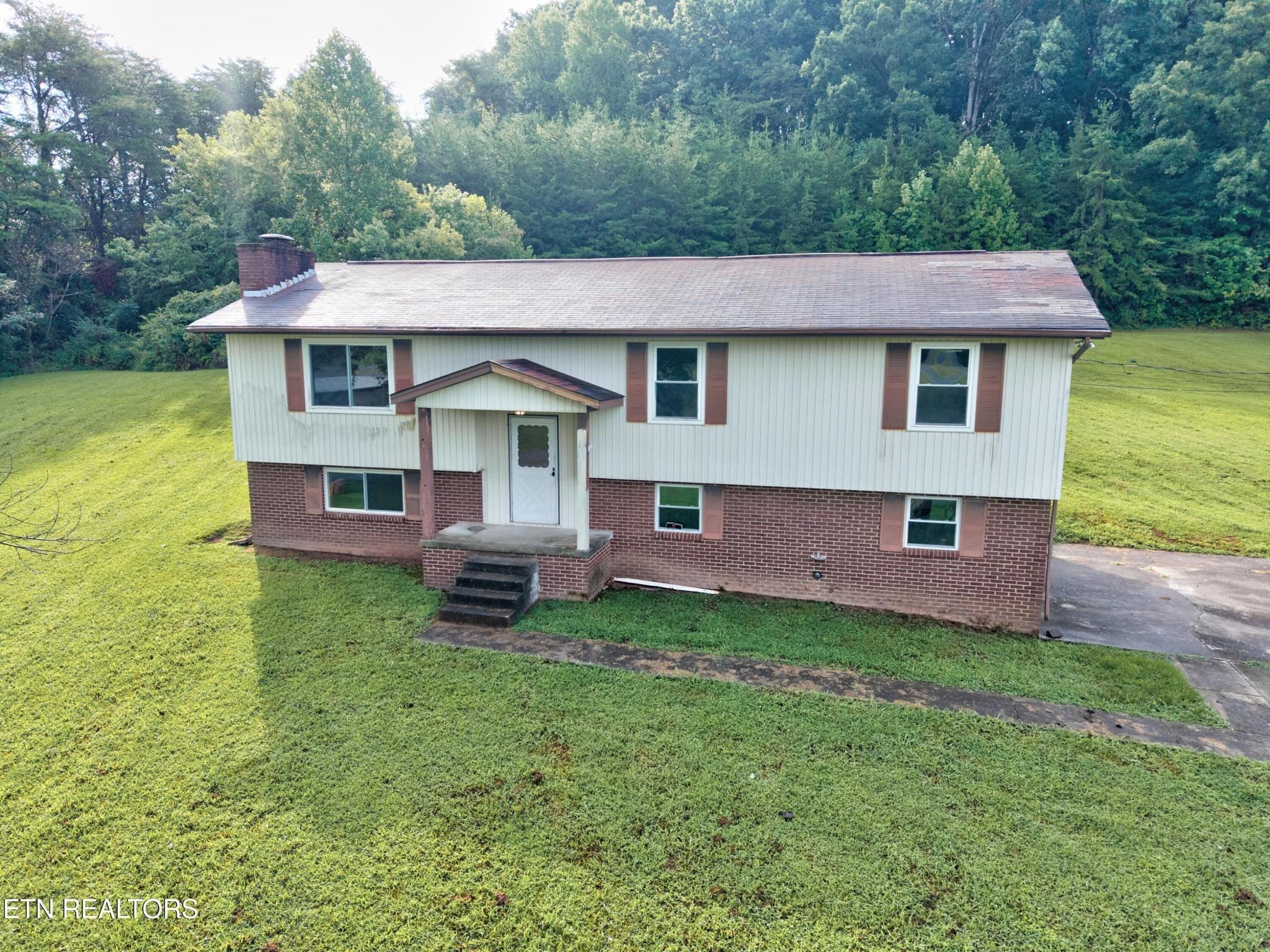 S Union Grove Rd, Friendsville, TN 37737