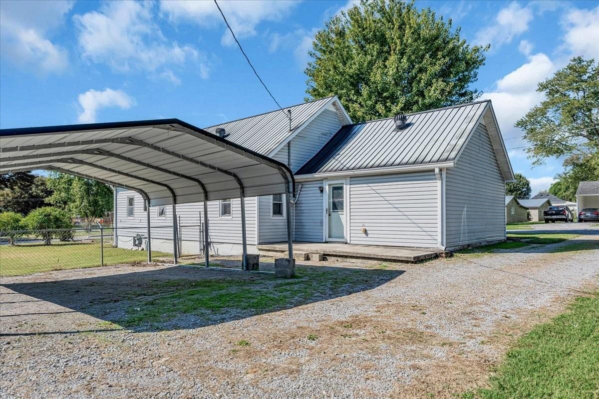 Juniper Ln, Smithville, TN 37166