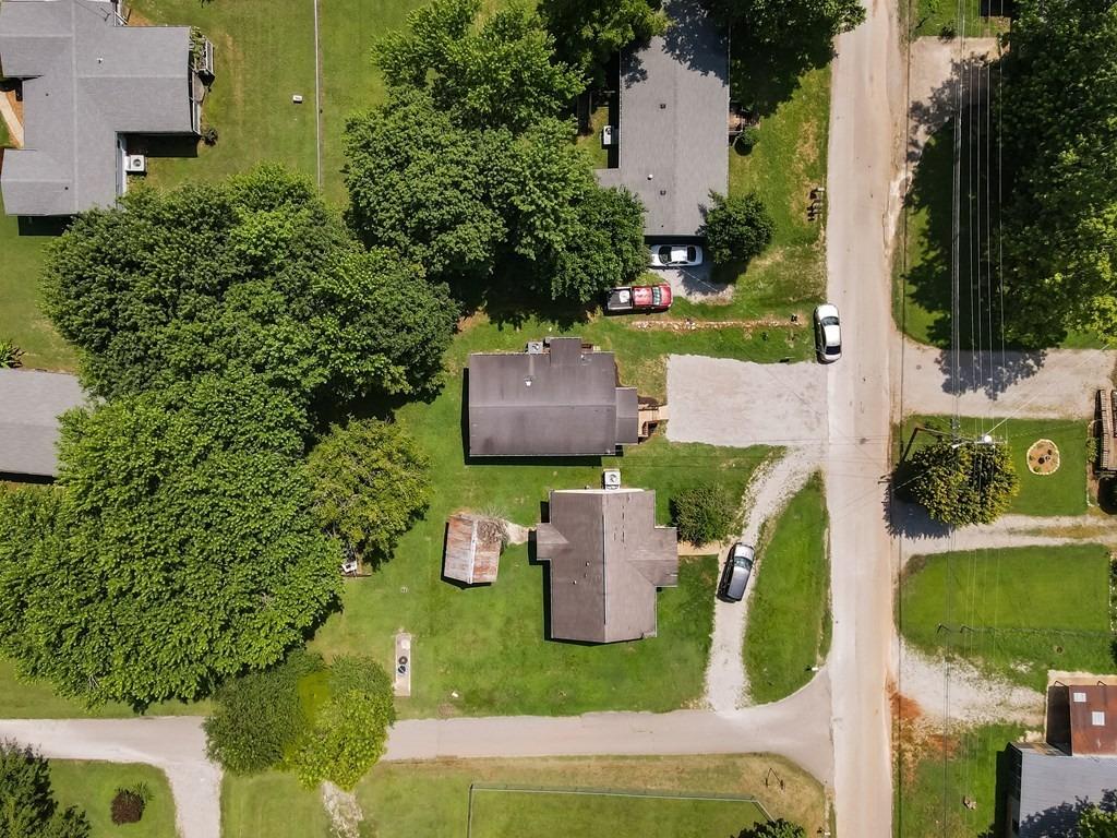 Mountain St, Doyle, TN 38559