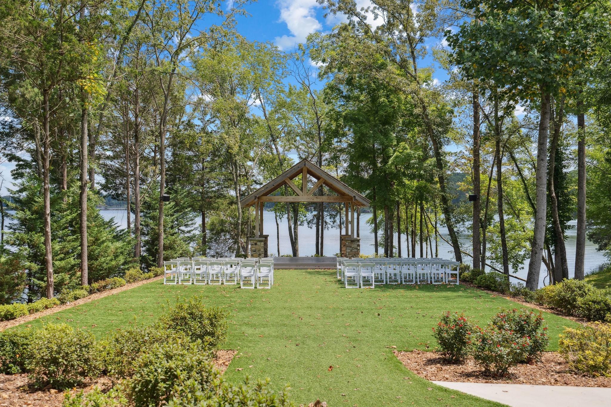 Lake Life Ct, Winchester, TN 37398