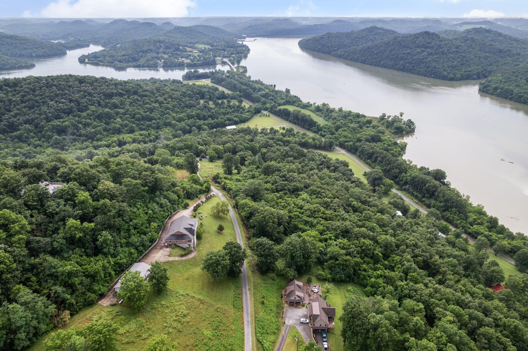 Aerie Ln, Granville, TN 38564