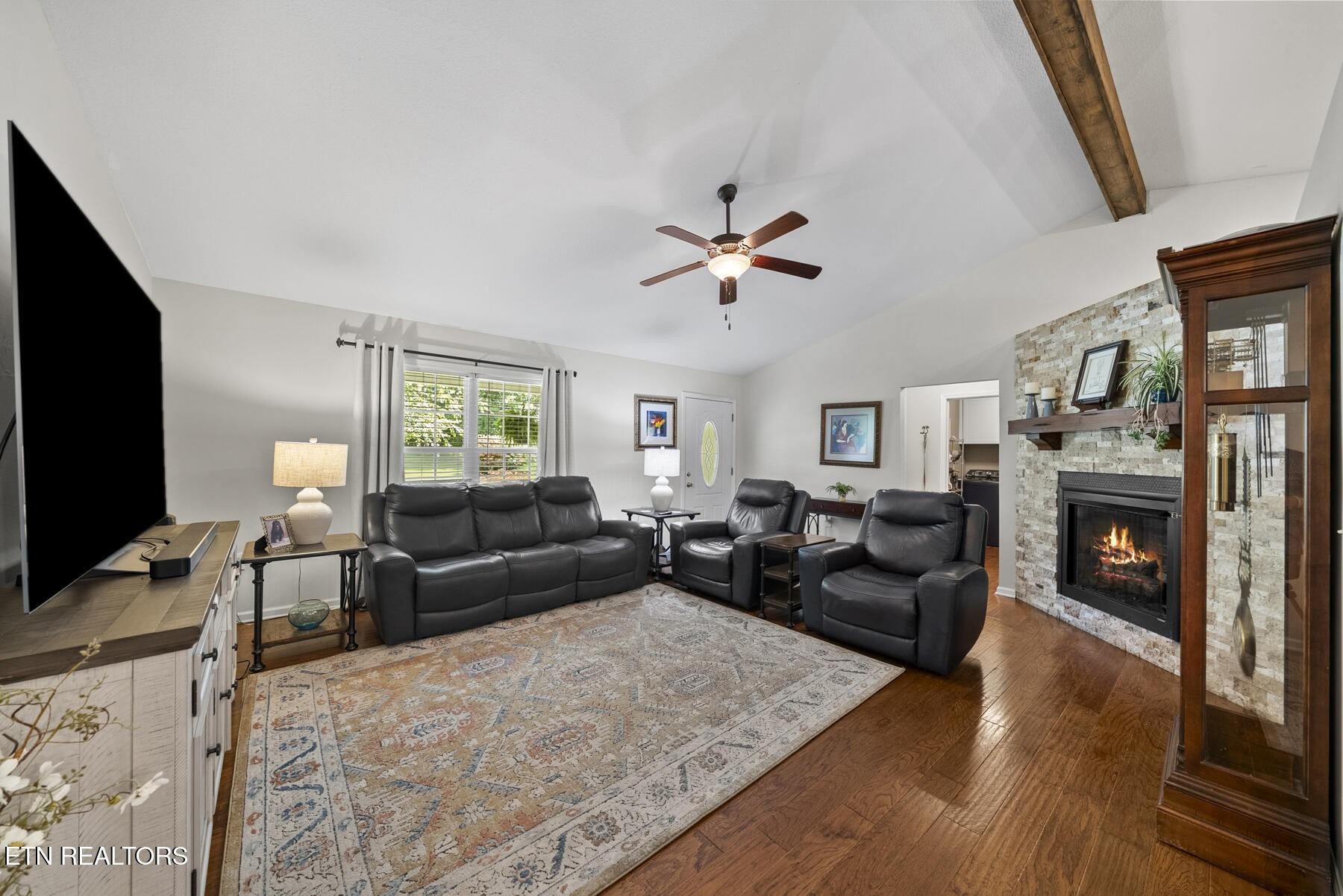 Apoka Ln, Crossville, TN 38572