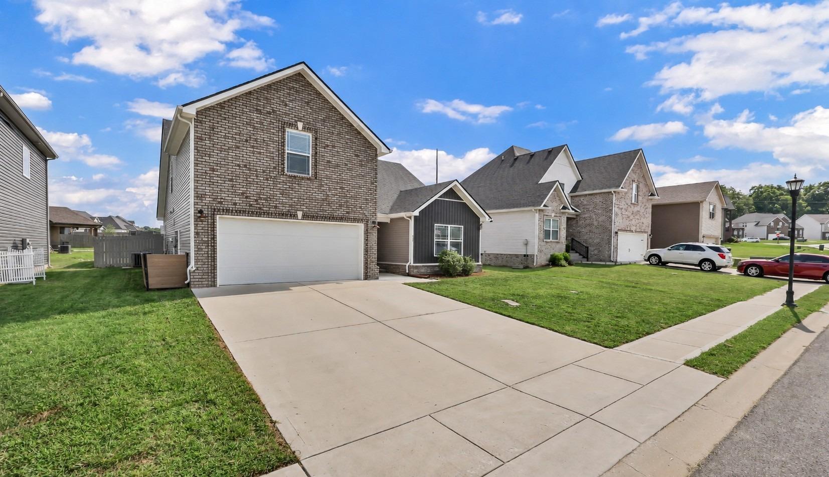 Burley Barn Rd, Clarksville, TN 37042