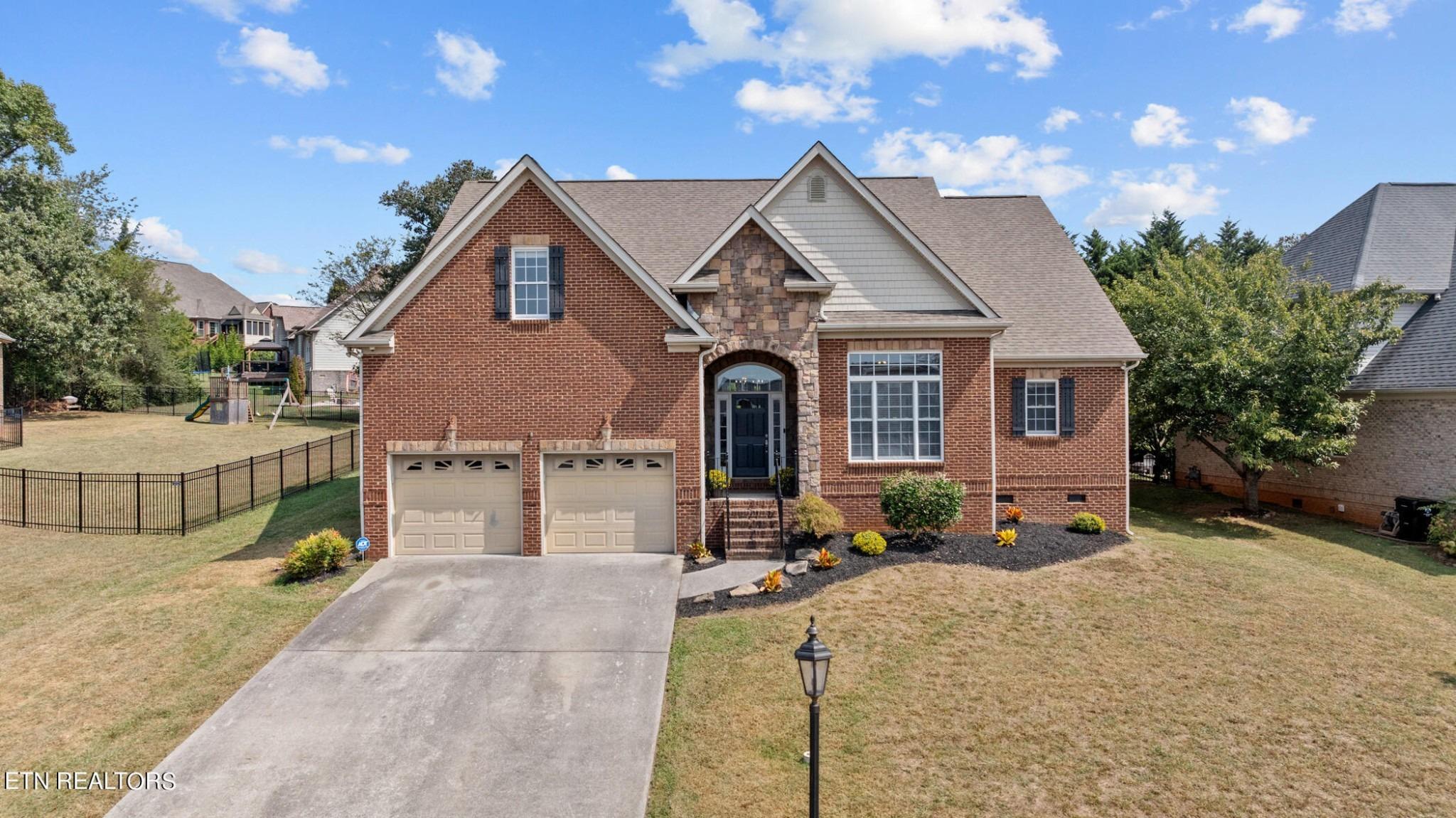 Britts Dr, Lenoir City, TN 37772