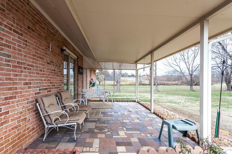 Lena Ln, Knoxville, TN 37938